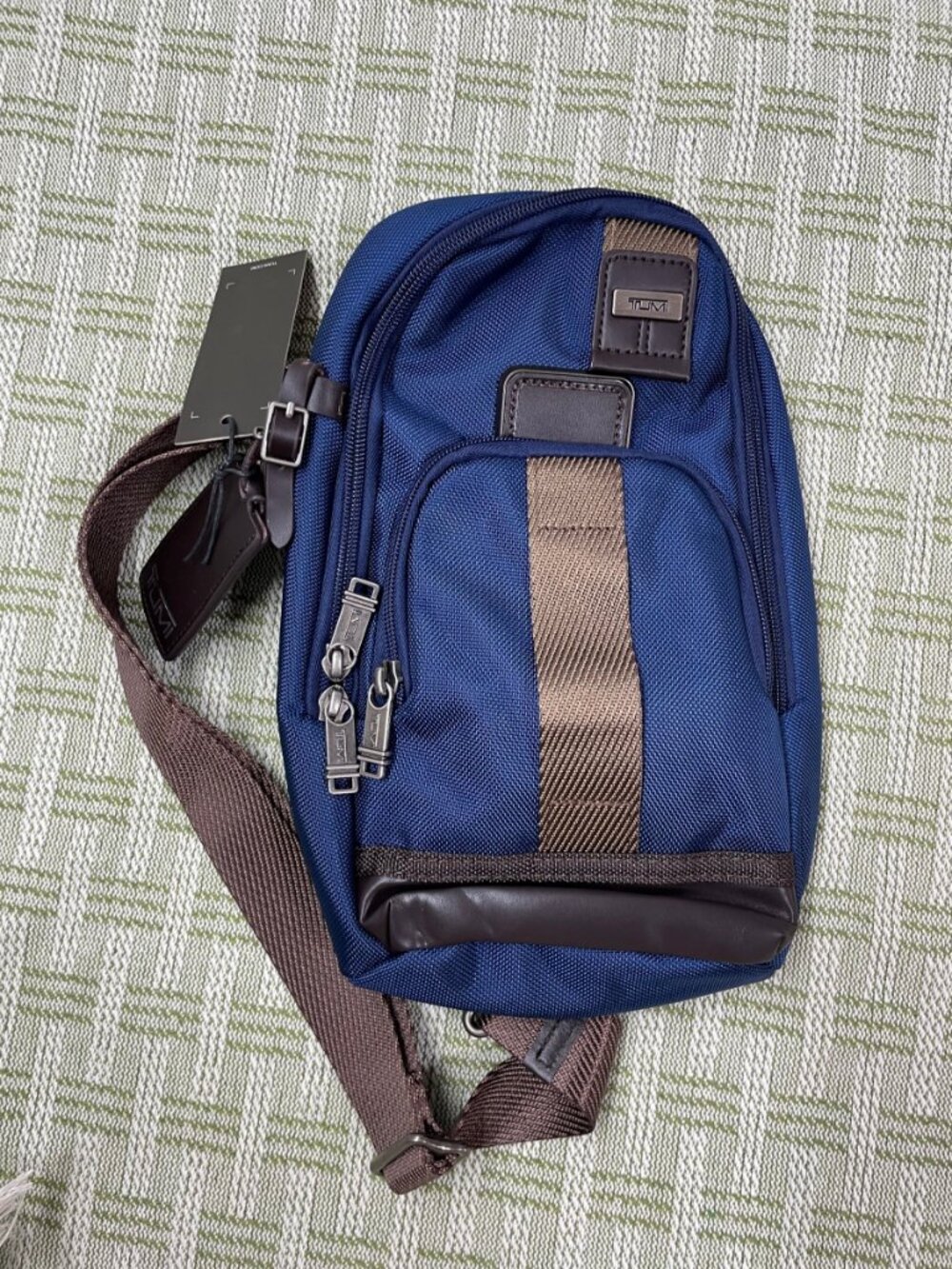 🌸Tumi Alpha Bravo Navy Chest Pack